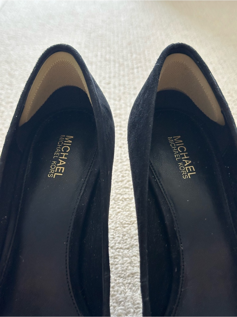 Michael Kors Keke Black Suede Mid Pump - EUC - Picture 7 of 8